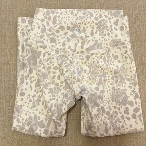 Lululemon cropped leggings